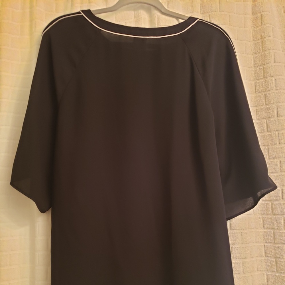 Classic Chic - image 4